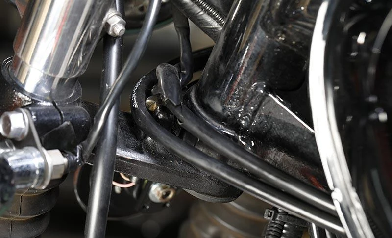 بریدن سیم کلاچ ماشین