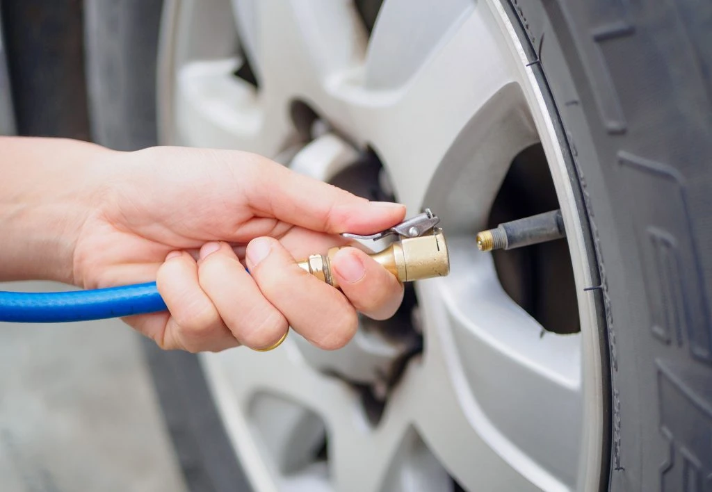 تنظیم باد لاستیک خودرو