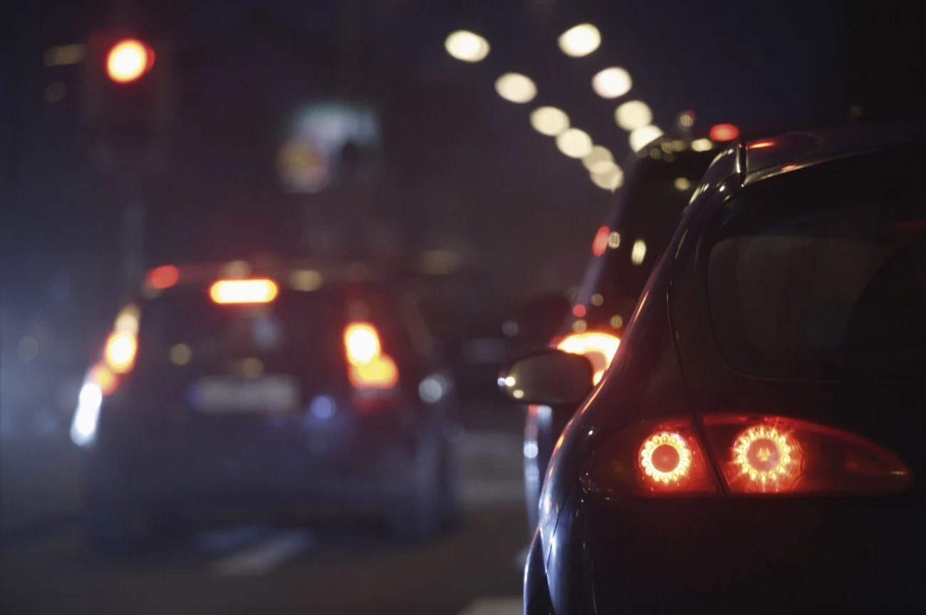 روشن شدن فلاشر هنگام ترمز