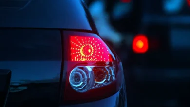 روشن شدن فلاشر هنگام ترمز