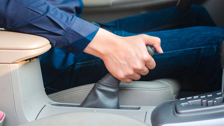 کار نکردن ترمز دستی