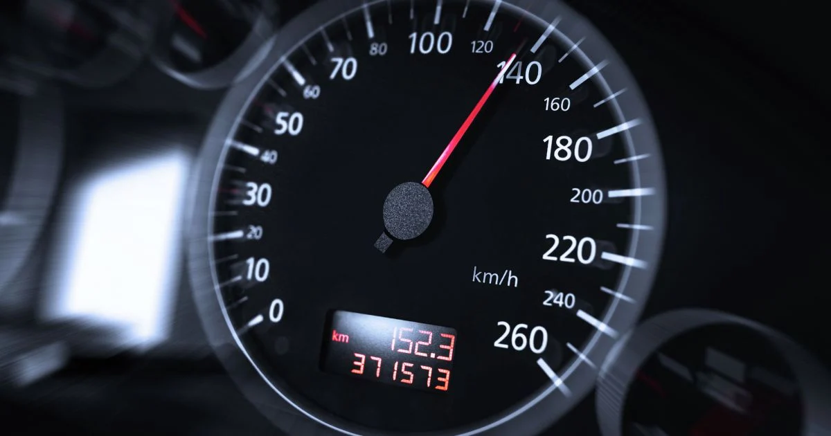 تشخیص دستکاری کیلومتر خودرو