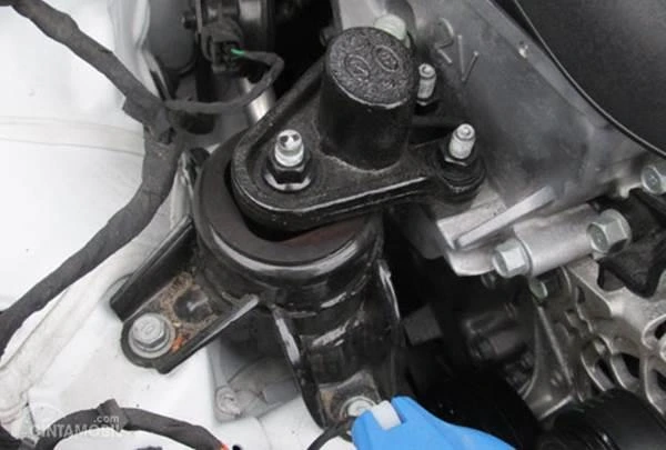 خرابی دسته موتور خودرو