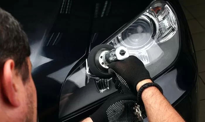 تعمیر و نگهداری چراغ خودرو