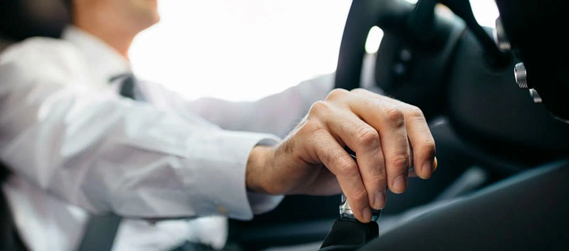 چرا دنده ماشین از جا می پرد