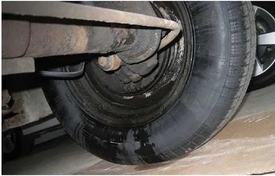  نشانه نشت مایع ترمز