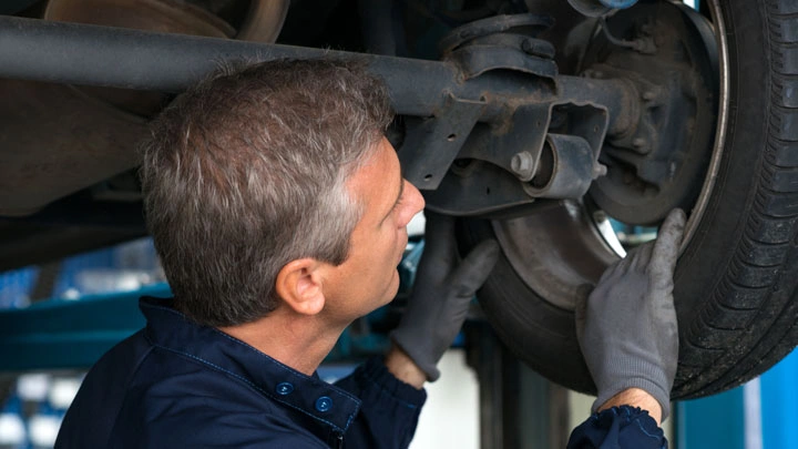 لرزش تایر خودرو